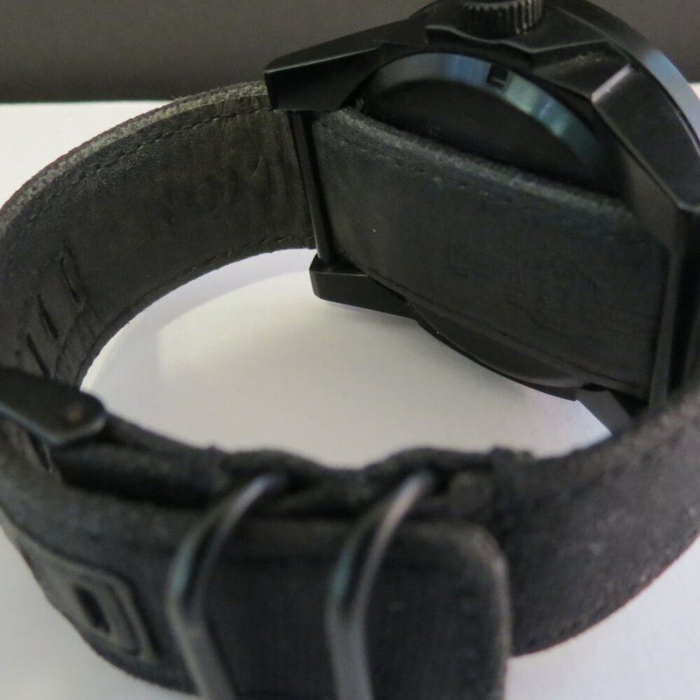 Winter Clearance!!Men's NIXON Black Matte Watch - Picture 3 of 5